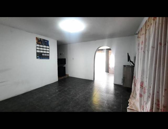 3 BEDROOM DUPLEX FOR SALE IN EASTBURY